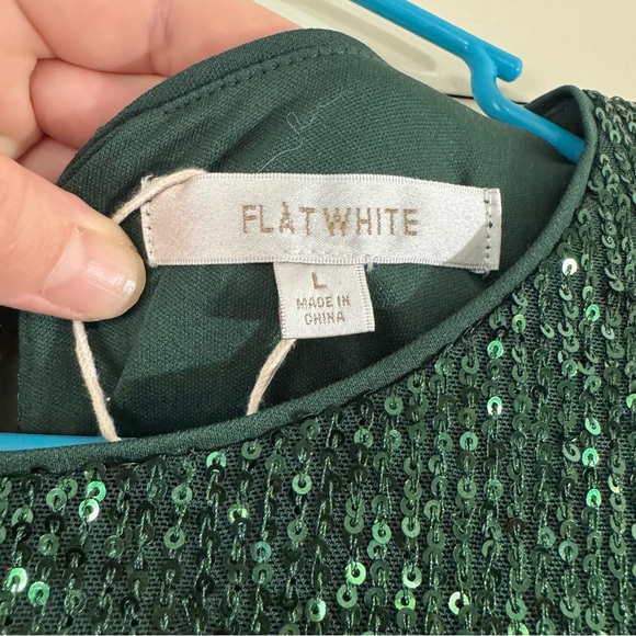 Flat White Sequin Crew Neck Top Green Size Large Party Cocktail Anthropologie - Picture 7 of 13